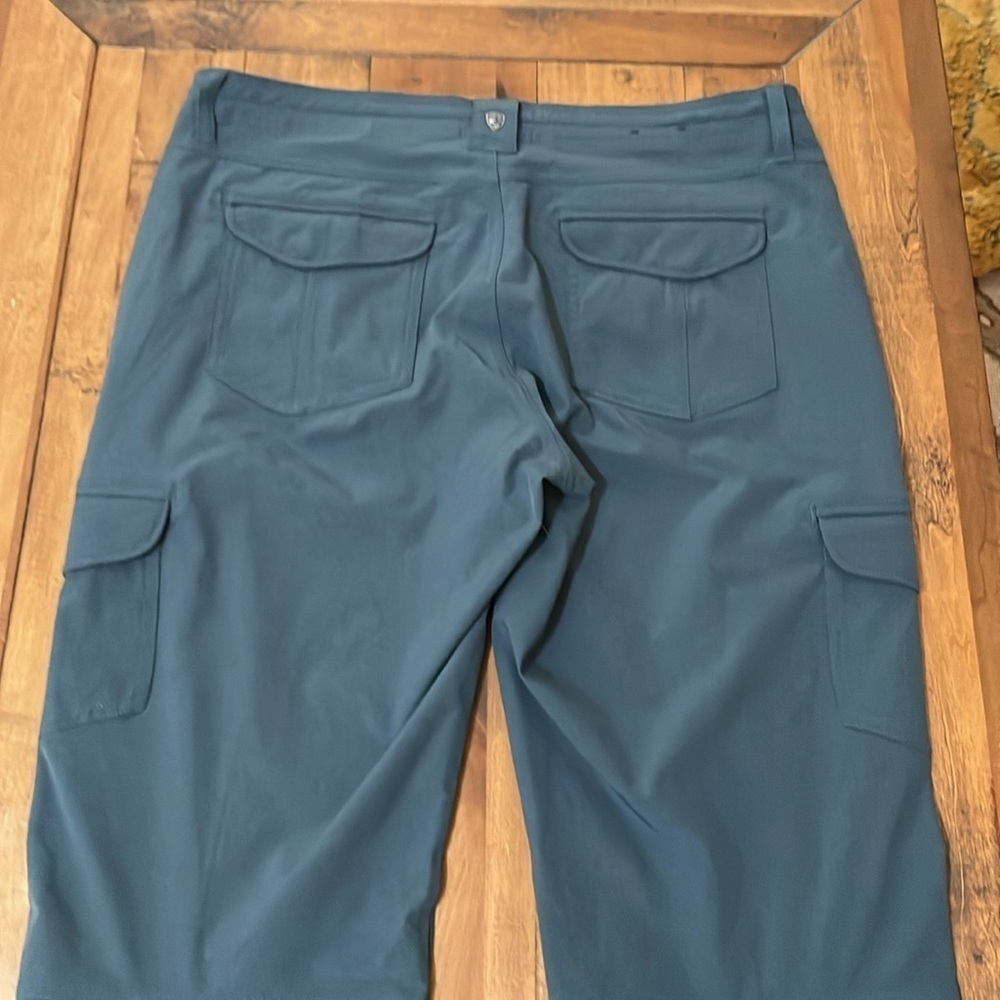 Kuhl NWOT Roll Up Cargo Pants Size 12 - Picture 7 of 13